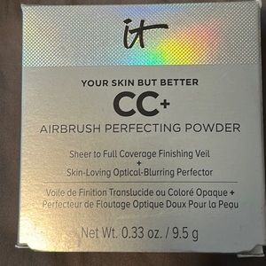 IT Cosmetics Airbrush Perfecting Powder CC+ Light
